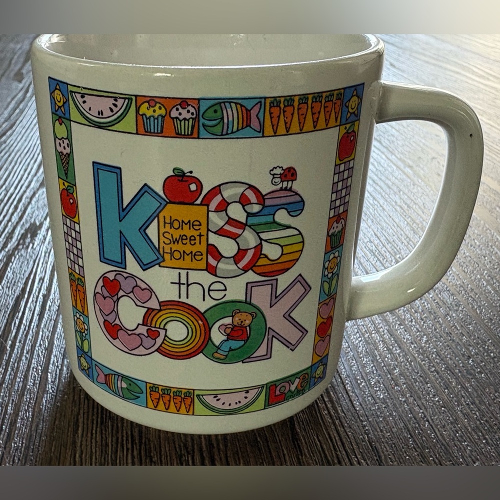 Vintage 80’s KISS THE COOK coffee mug bright colorful Courtney Davis design